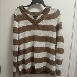 *Woman’s Beige Style & Co Striped Sweater